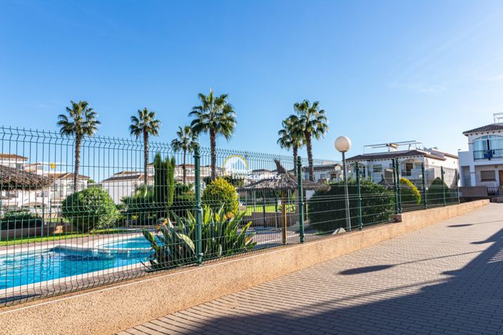 Image No.24-2 Bed Property for sale