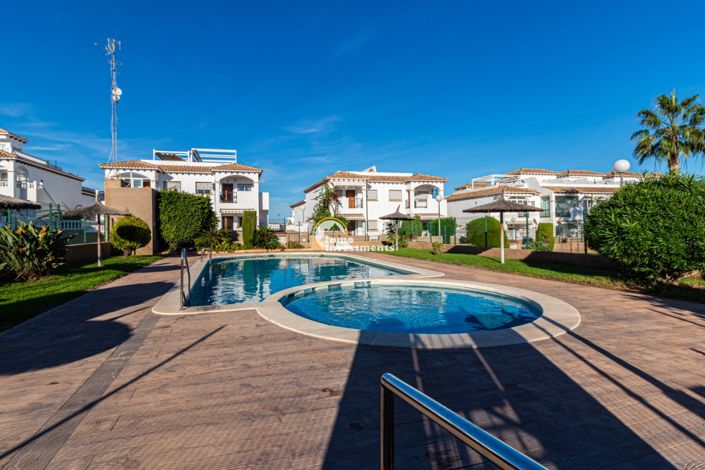 Image No.26-2 Bed Property for sale