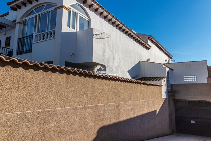 Image No.30-2 Bed Property for sale