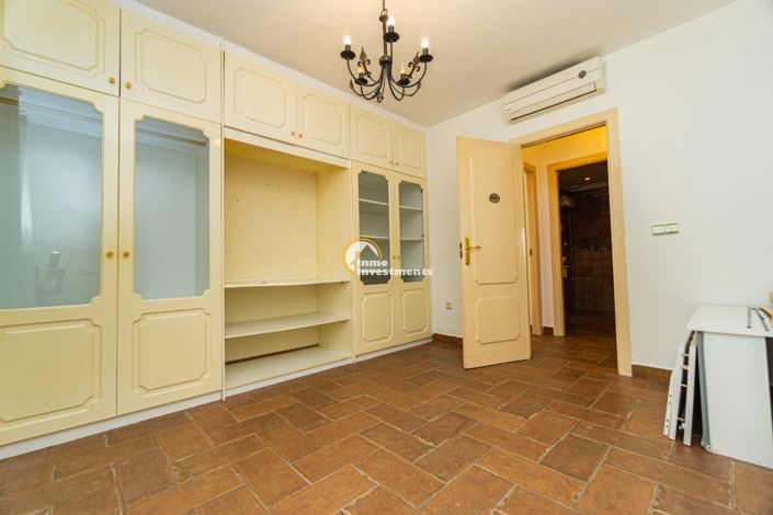 Image No.22-2 Bed Apartment for sale