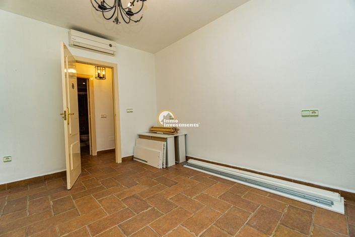 Image No.23-2 Bed Apartment for sale