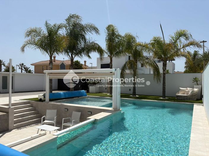 Vera Playa, Villa