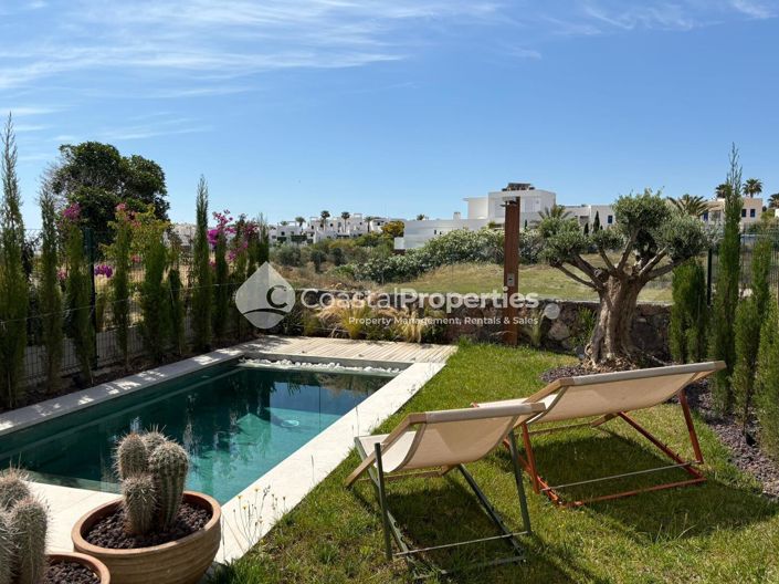 Image No.1-4 Bed Villa for sale