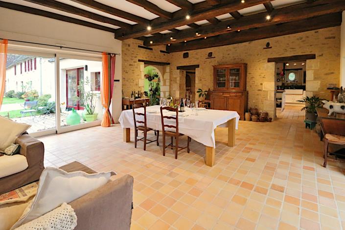 Image No.5-14 Bed Chateaux for sale