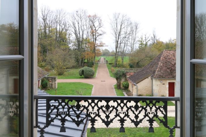 Image No.10-14 Bed Chateaux for sale