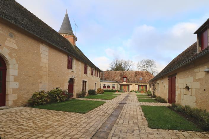 Image No.16-14 Bed Chateaux for sale