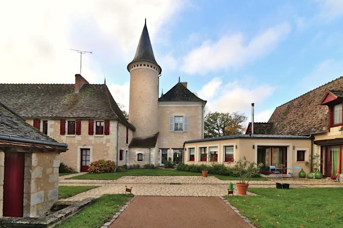 Image No.21-14 Bed Chateaux for sale