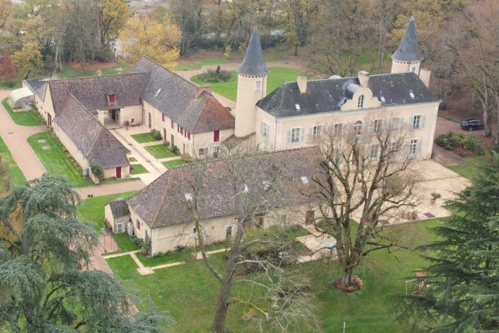 Image No.25-14 Bed Chateaux for sale