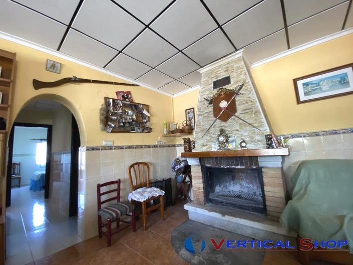 Image No.12-3 Bed Country House for sale