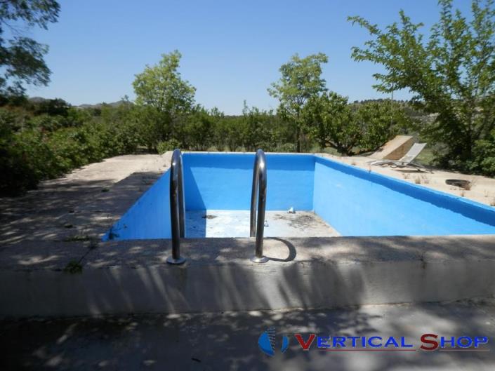 Image No.23-3 Bed Country House for sale