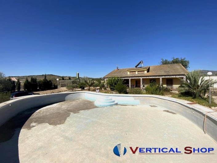 Image No.5-Propriété de pays de 6 chambres à vendre à Caudete