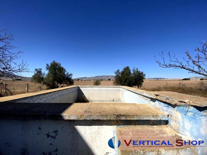 Image No.13-4 Bed Country House for sale