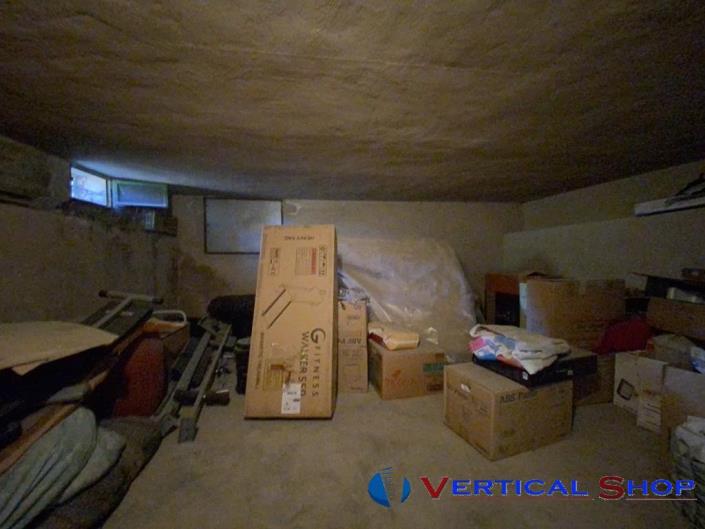 Image No.44-6 Bed Chalet for sale