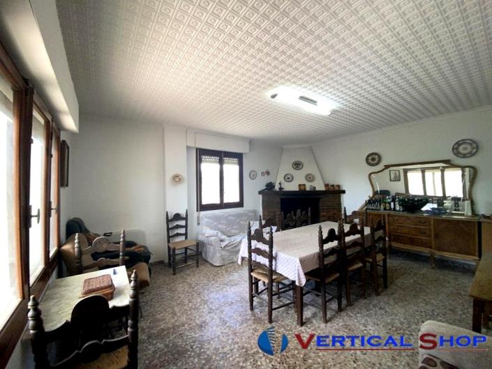 Image No.9-2 Bed Country Property for sale