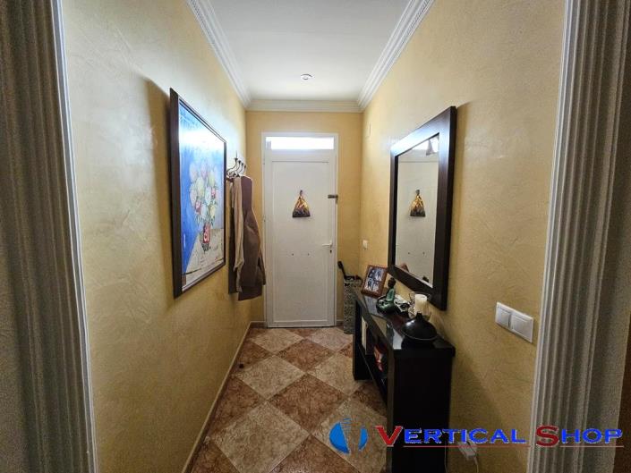 Image No.2-4 Bed Townhouse for sale