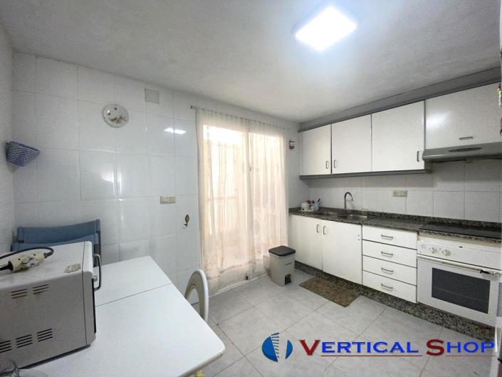 Image No.4-4 Bed Townhouse for sale