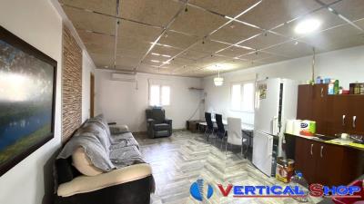 VERTICALSHOP--66-