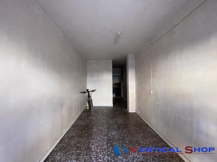 Image No.17-6 Bed Townhouse for sale