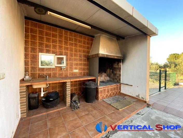 Image No.6-3 Bed Country Property for sale