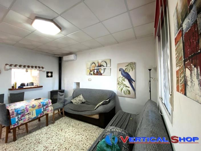 Image No.18-3 Bed Country Property for sale