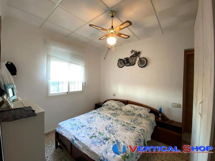 Image No.25-3 Bed Country Property for sale