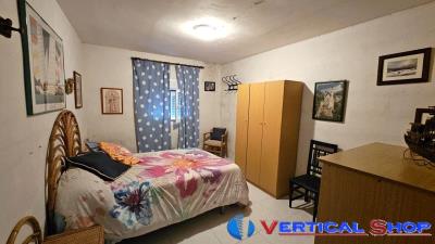 VERTICALSHOP--10-