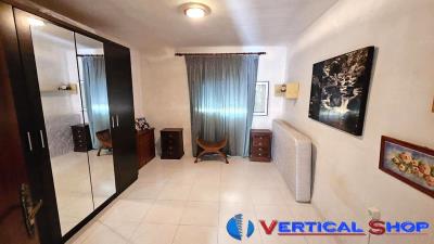VERTICALSHOP--11-