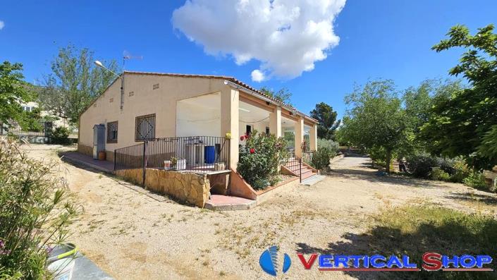 Image No.1-3 Bed Chalet for sale