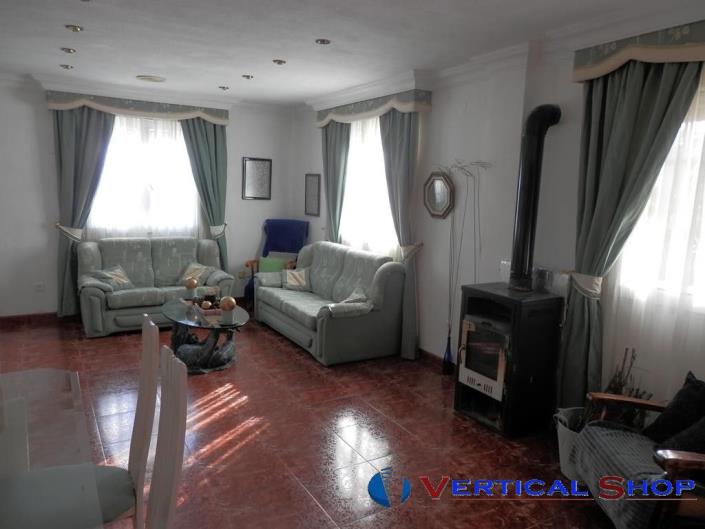 Image No.7-3 Bed Villa / Detached for sale