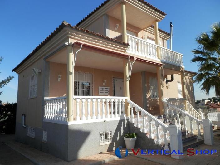 Image No.1-3 Bed Villa / Detached for sale