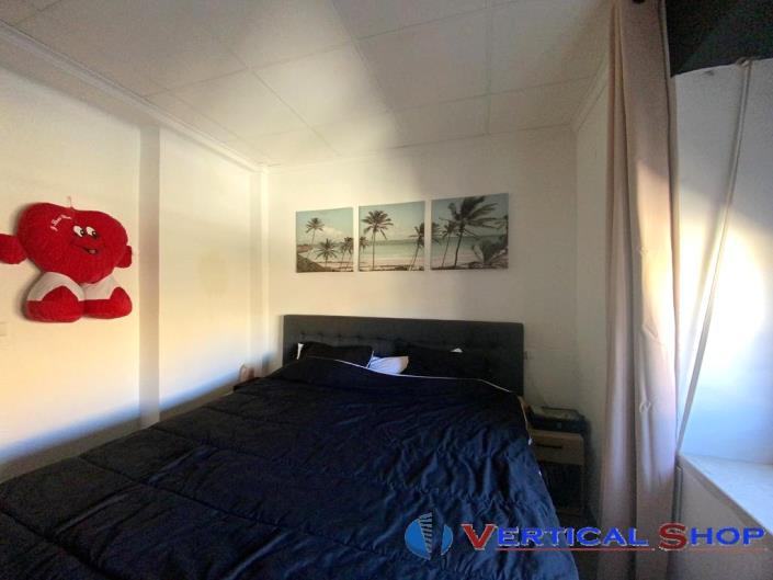 Image No.17-4 Bed Townhouse for sale