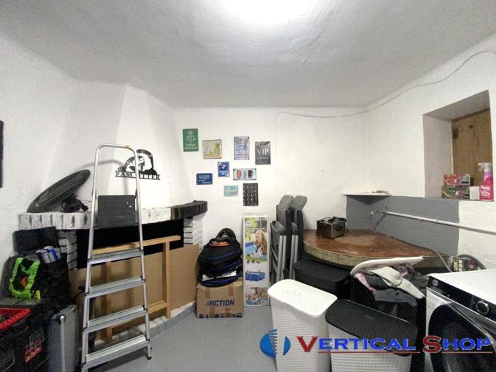 Image No.21-4 Bed Townhouse for sale