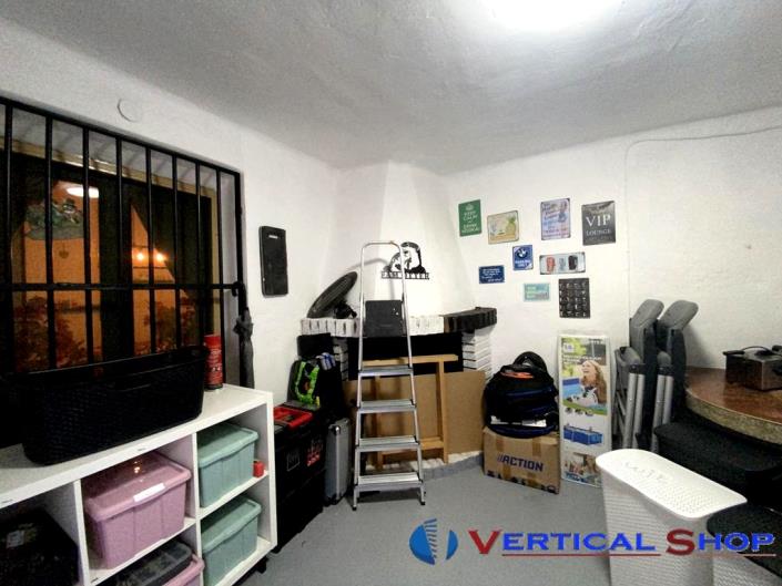 Image No.22-4 Bed Townhouse for sale