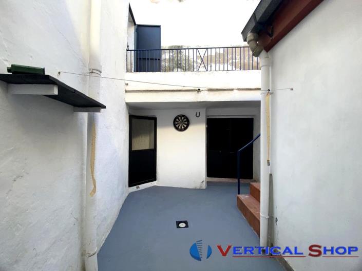 Image No.23-4 Bed Townhouse for sale