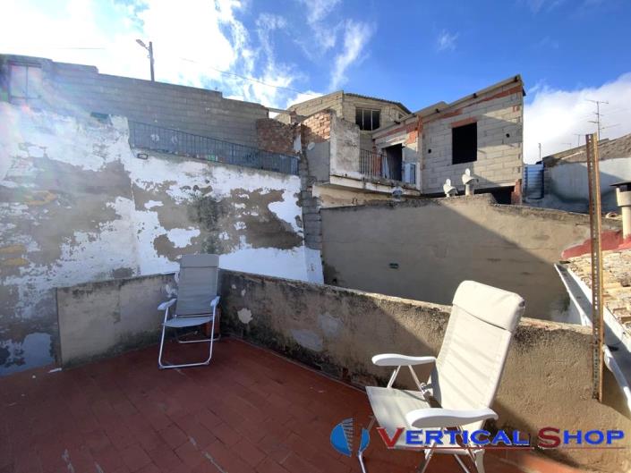 Image No.28-4 Bed Townhouse for sale