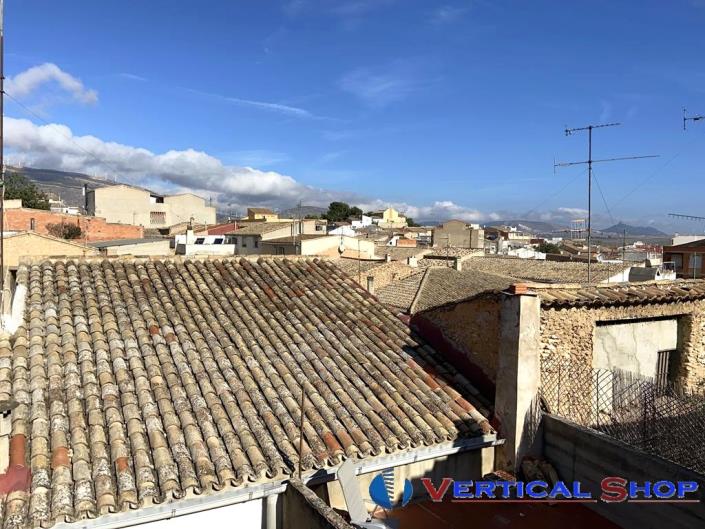 Image No.31-4 Bed Townhouse for sale