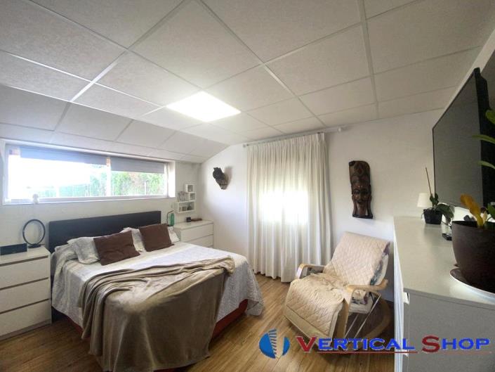 Image No.14-4 Bed Country House for sale