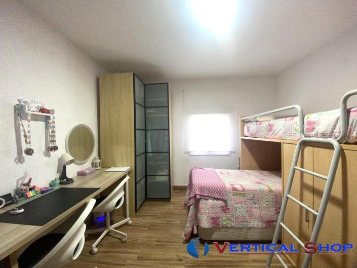 Image No.21-4 Bed Country House for sale