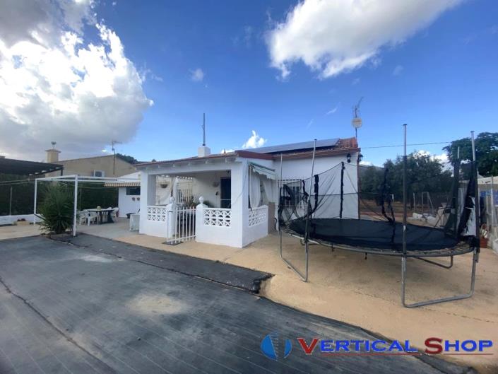 Image No.1-4 Bed Country House for sale