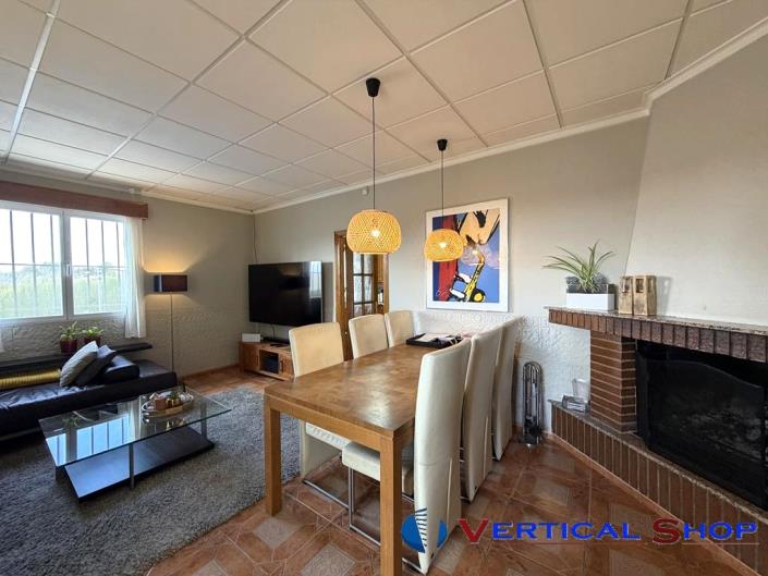 Image No.21-3 Bed Country Property for sale