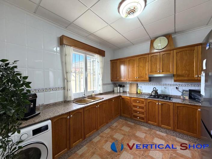 Image No.11-3 Bed Country Property for sale