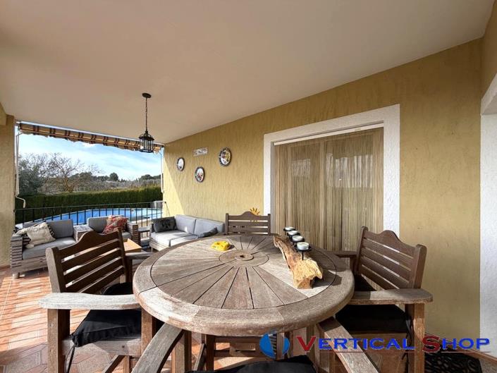 Image No.7-3 Bed Country Property for sale