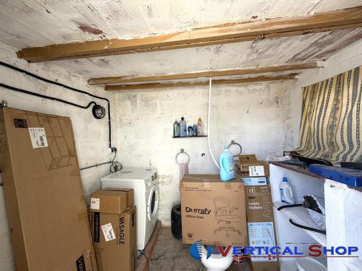 Image No.23-2 Bed Country Property for sale