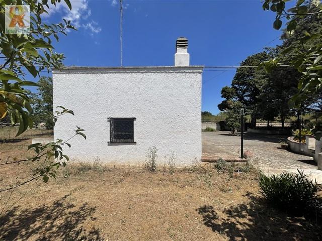 Image No.6-3 Bed Country Property for sale