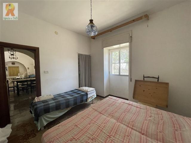 Image No.22-3 Bed Country Property for sale