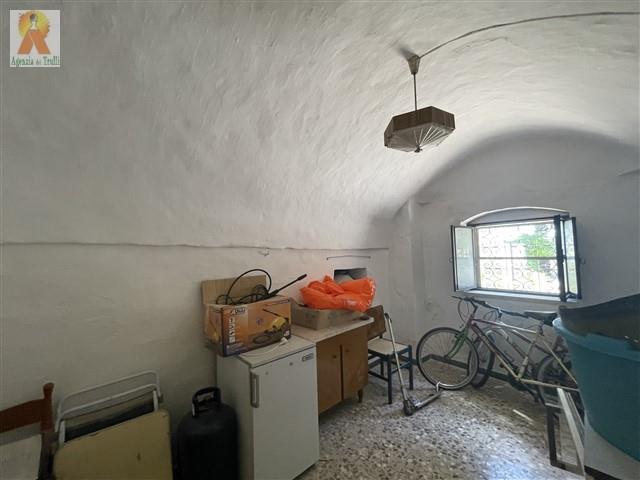 Image No.27-3 Bed Country Property for sale