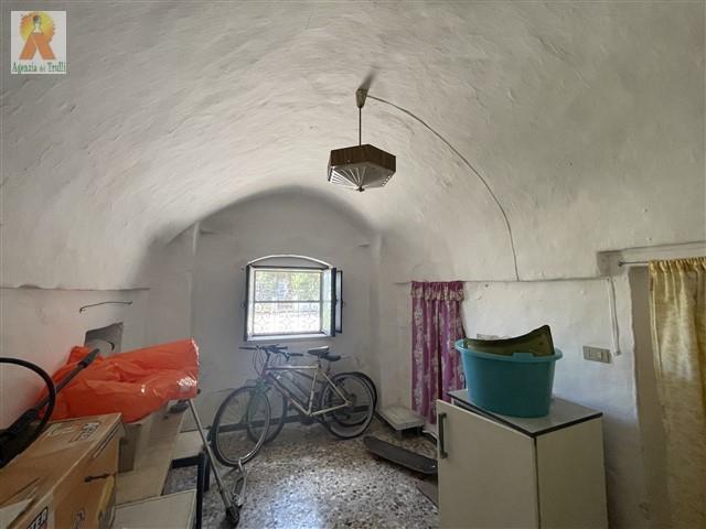 Image No.28-3 Bed Country Property for sale