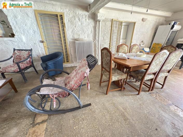 Image No.9-Trullo de 2 chambres à vendre à Noci