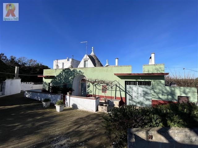 Image No.2-Trullo de 4 chambres à vendre à Martina Franca