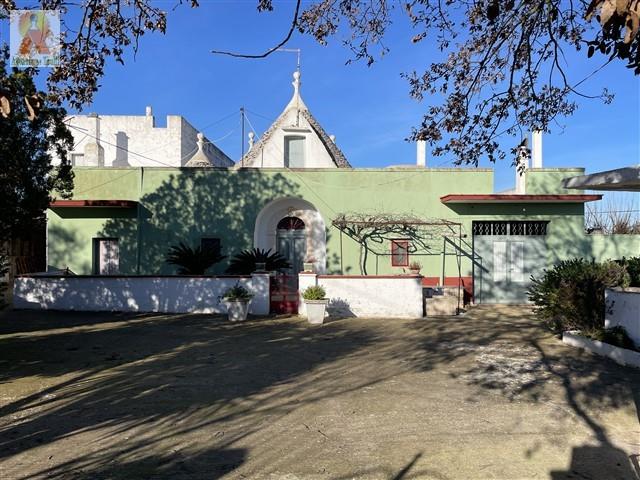 Image No.4-Trullo de 4 chambres à vendre à Martina Franca